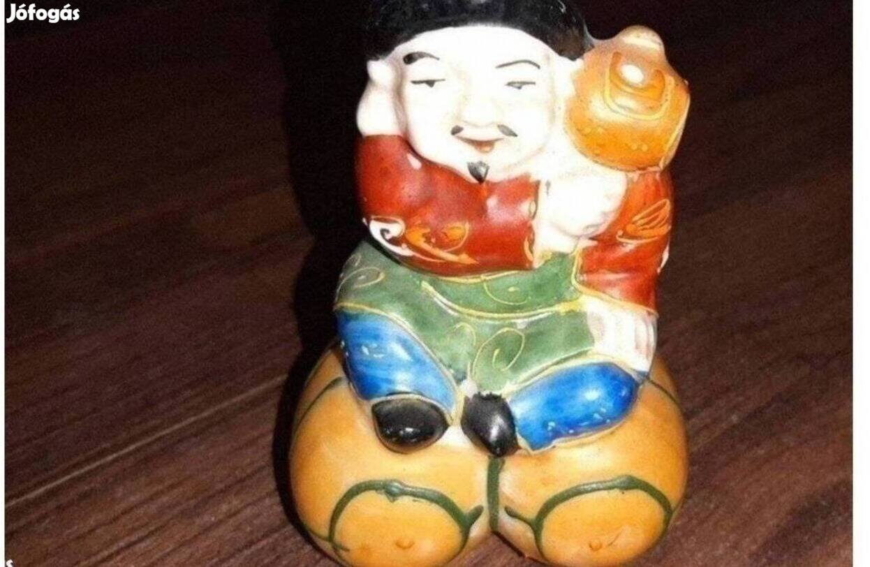 Kínai porcelán figura