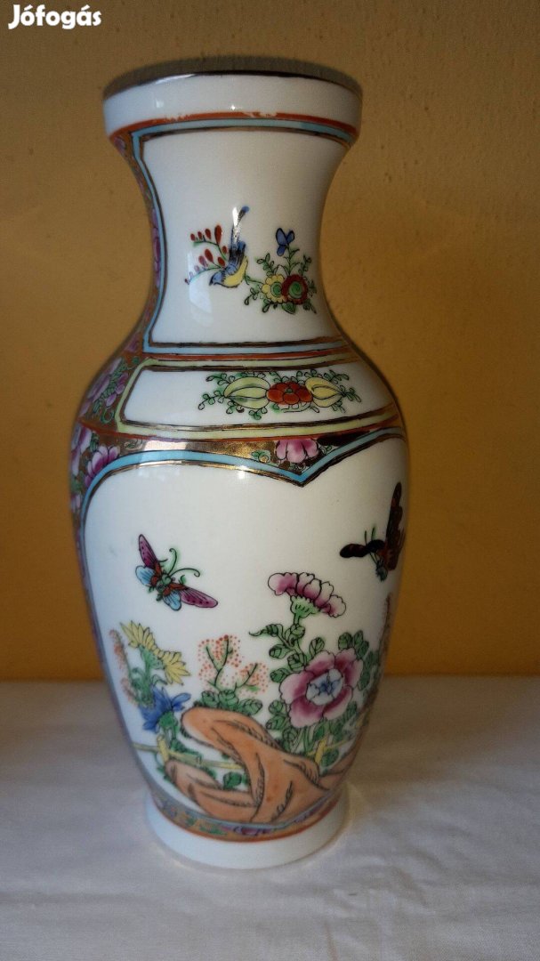 Kínai porcelán váza 21cm