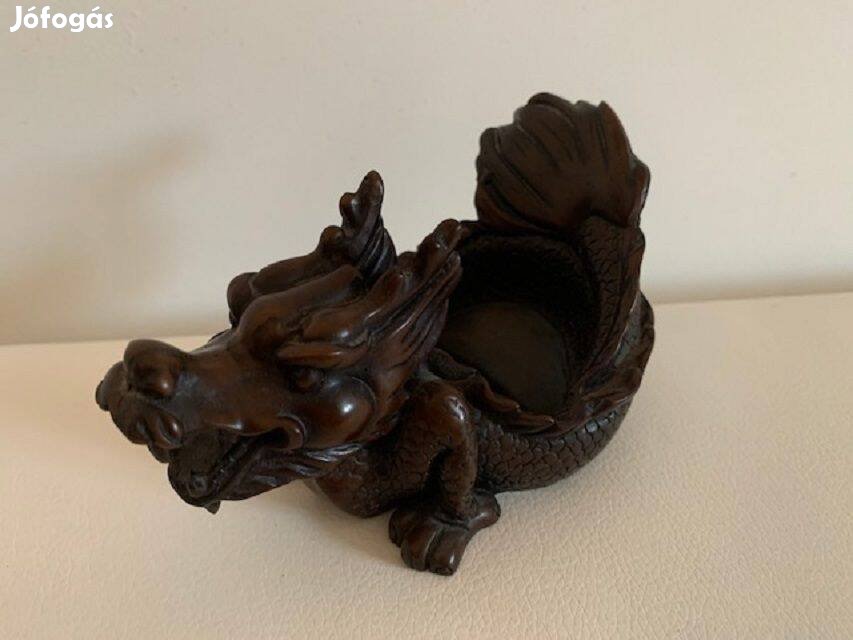 Kínai sárkány hamutartó ékszertartó barna színű dekoráció
