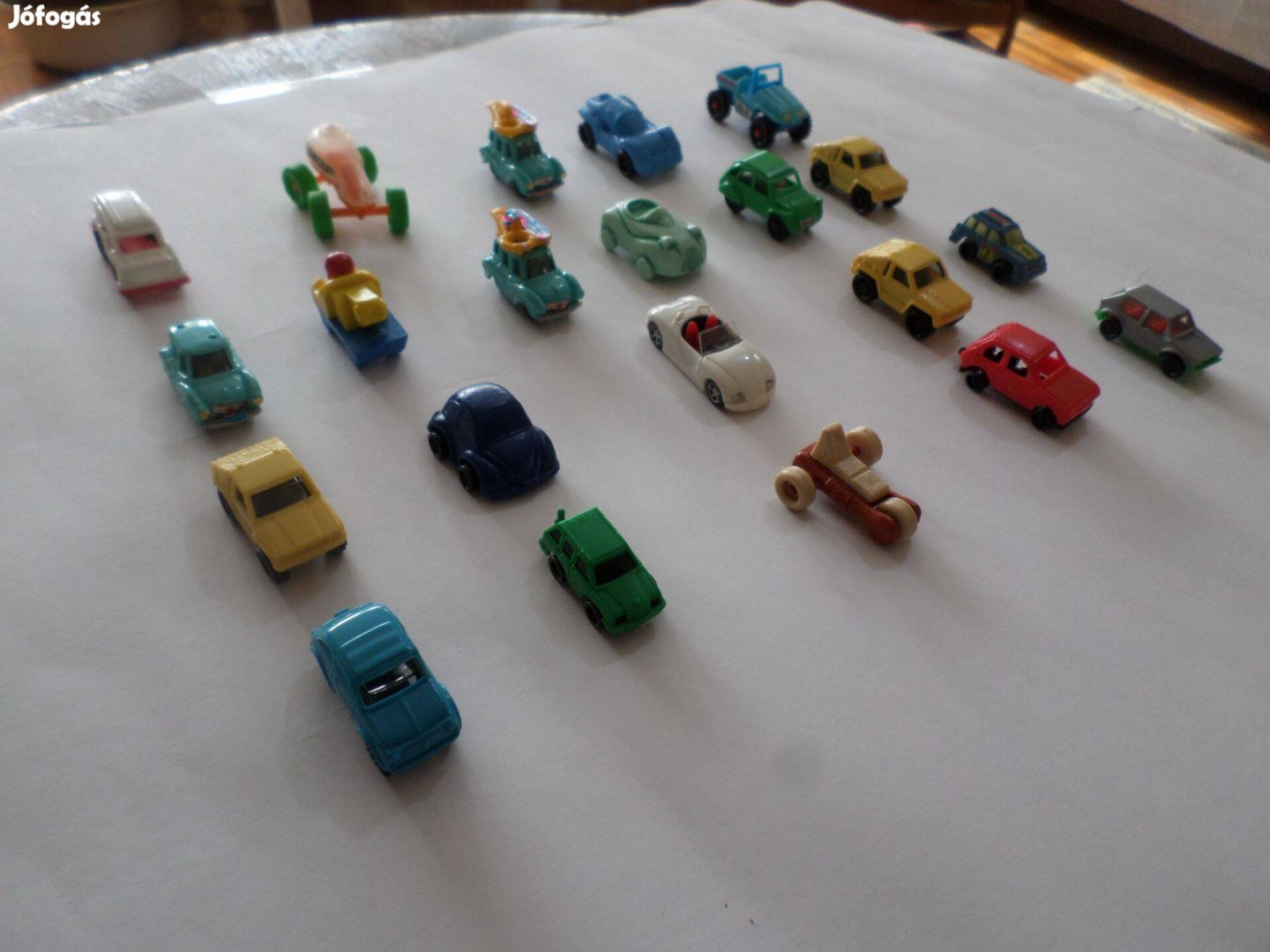 Kinder figurák: autók, a 90-es évekből (21 db) kinder