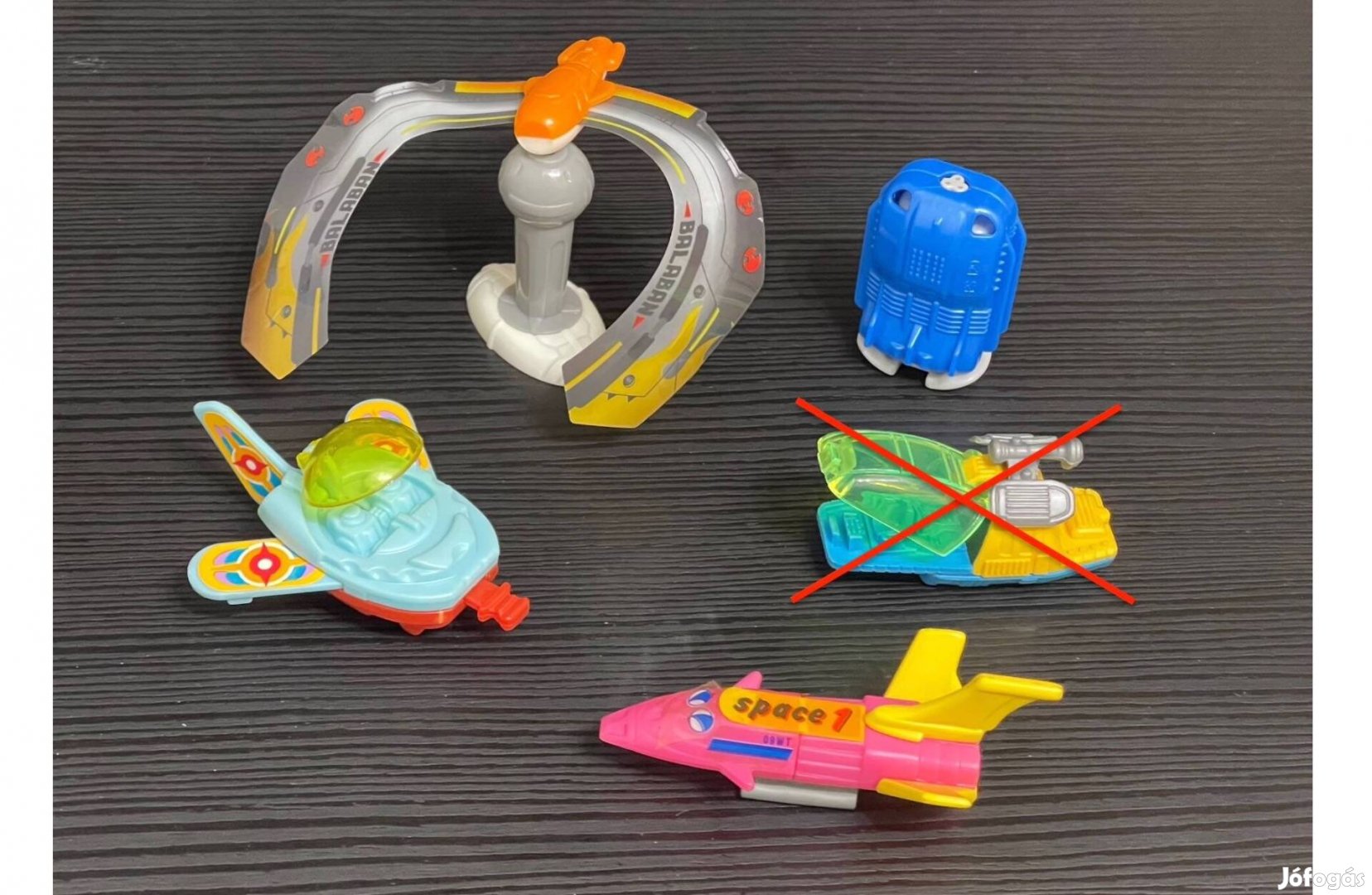 Kinder figurák: űrhajók és repülők