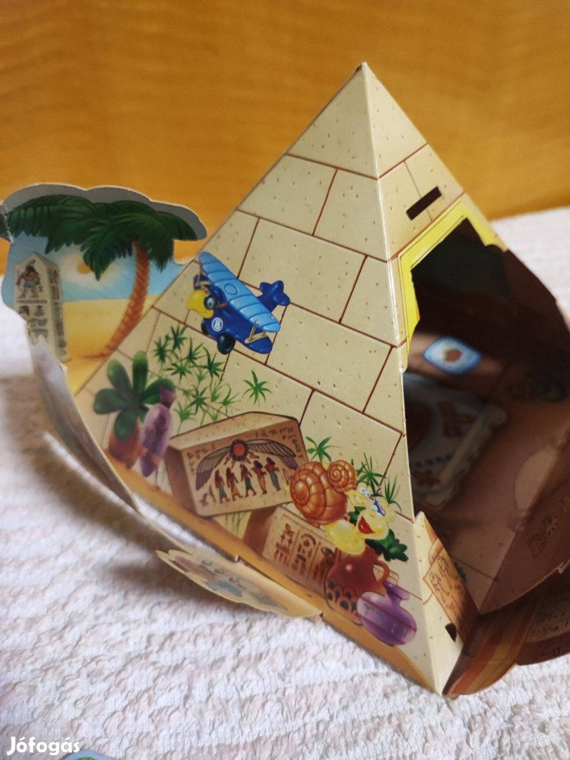 Kinder játék Faraomiao papír kindertojás tartó piramis