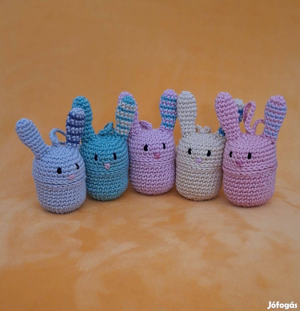 Kinderre horgolt nyuszik