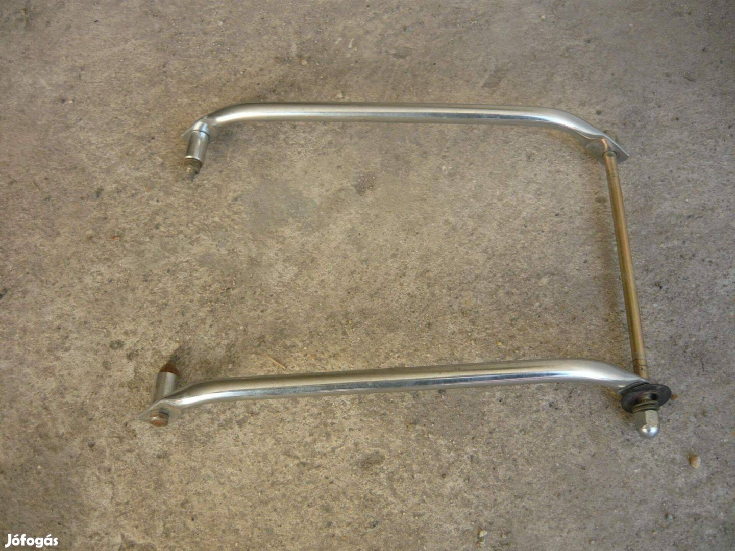 Kinetic csomagtartó alkatrész