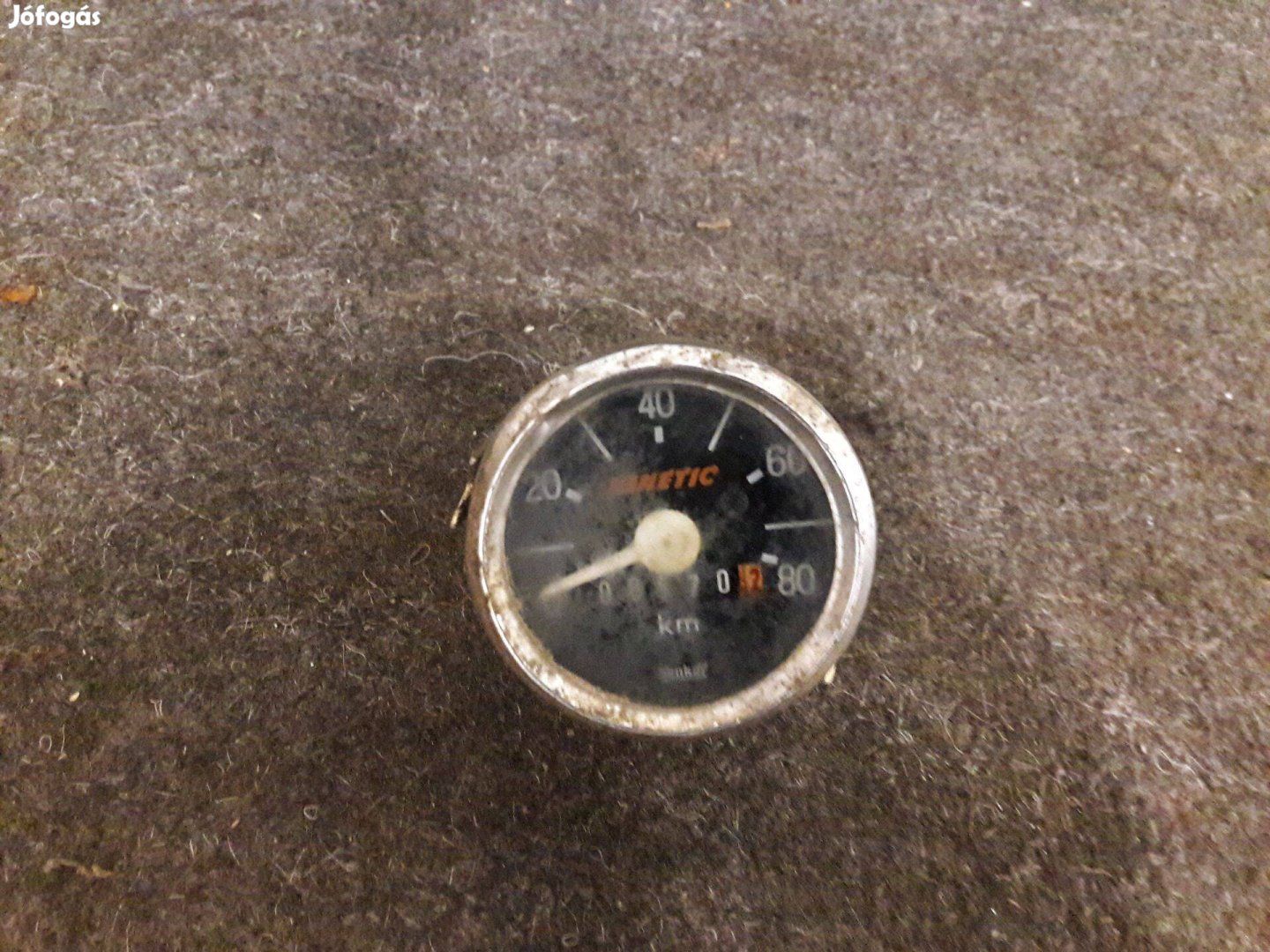 Kinetic kilométeróra