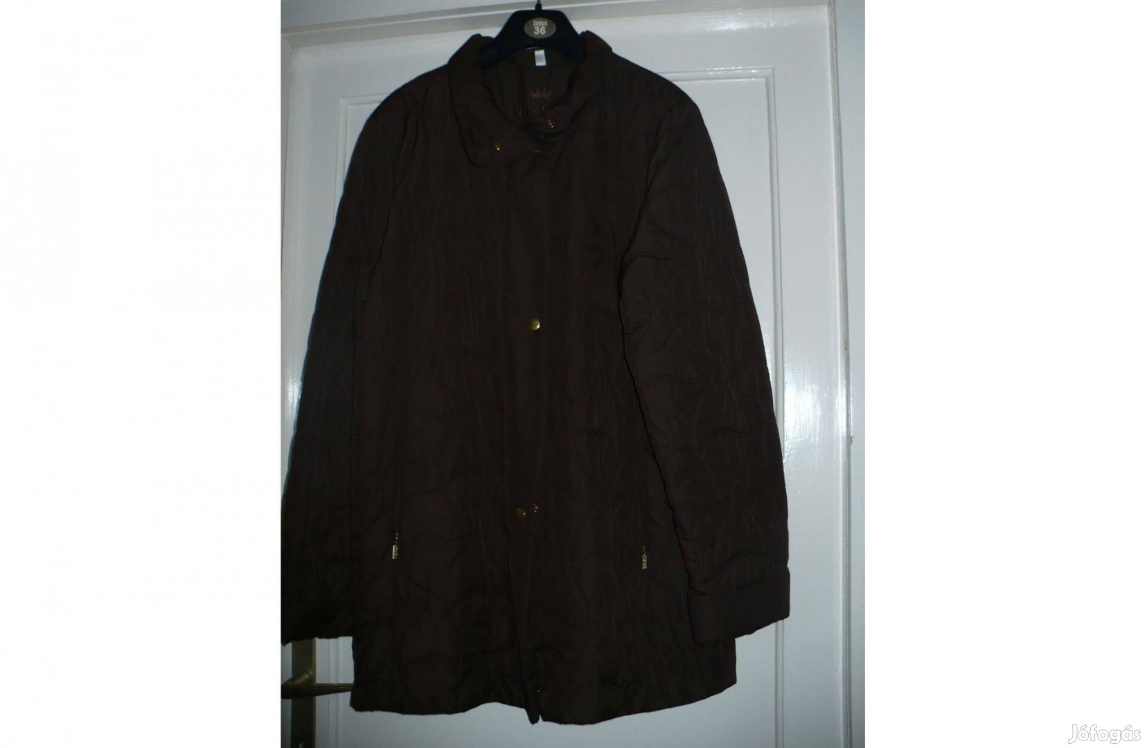 Kingfield (Vögelé-s) sötétbarna steppelt kabát, 38-as méret