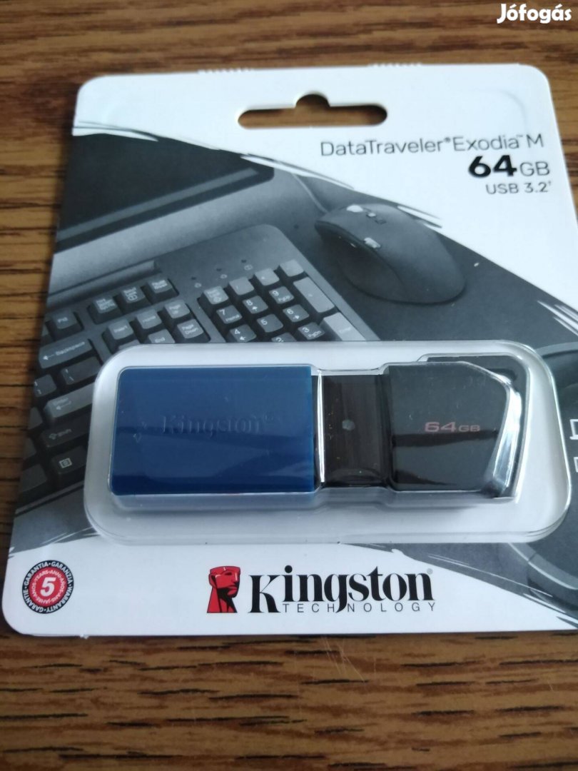 Kingston -64-GB 3,2 Nagyn Jol Müködik És Gyors-4500FT Kiárusitás