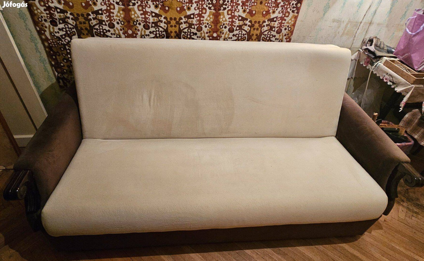 Kinyitható 2 személyes kanapé