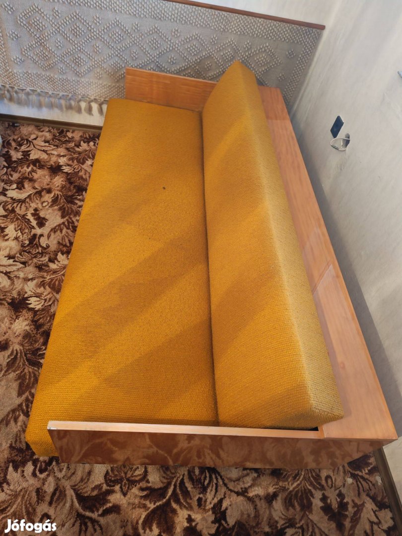 Kinyitható rekamé ágy