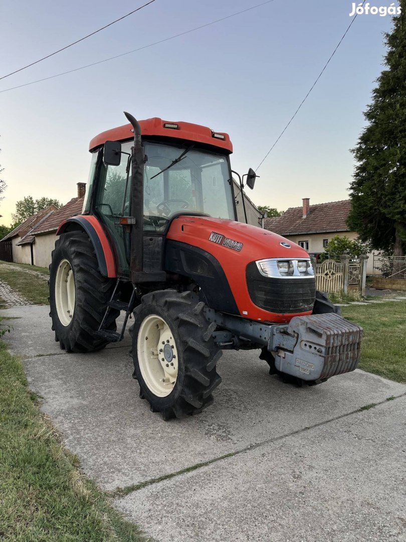 Kioti traktor 