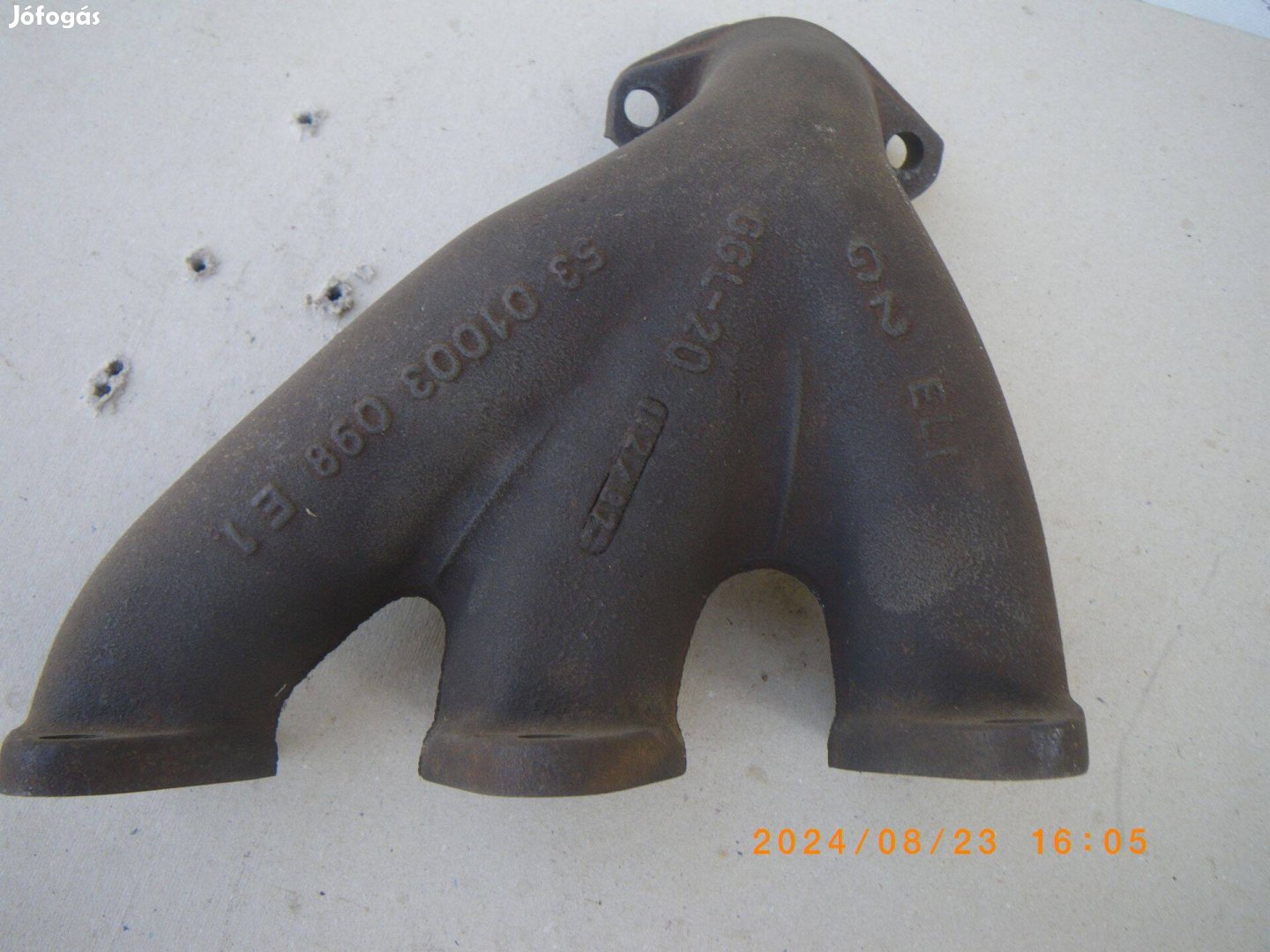 Kipufogó csonk öntvény Új Wartburg Barkasz