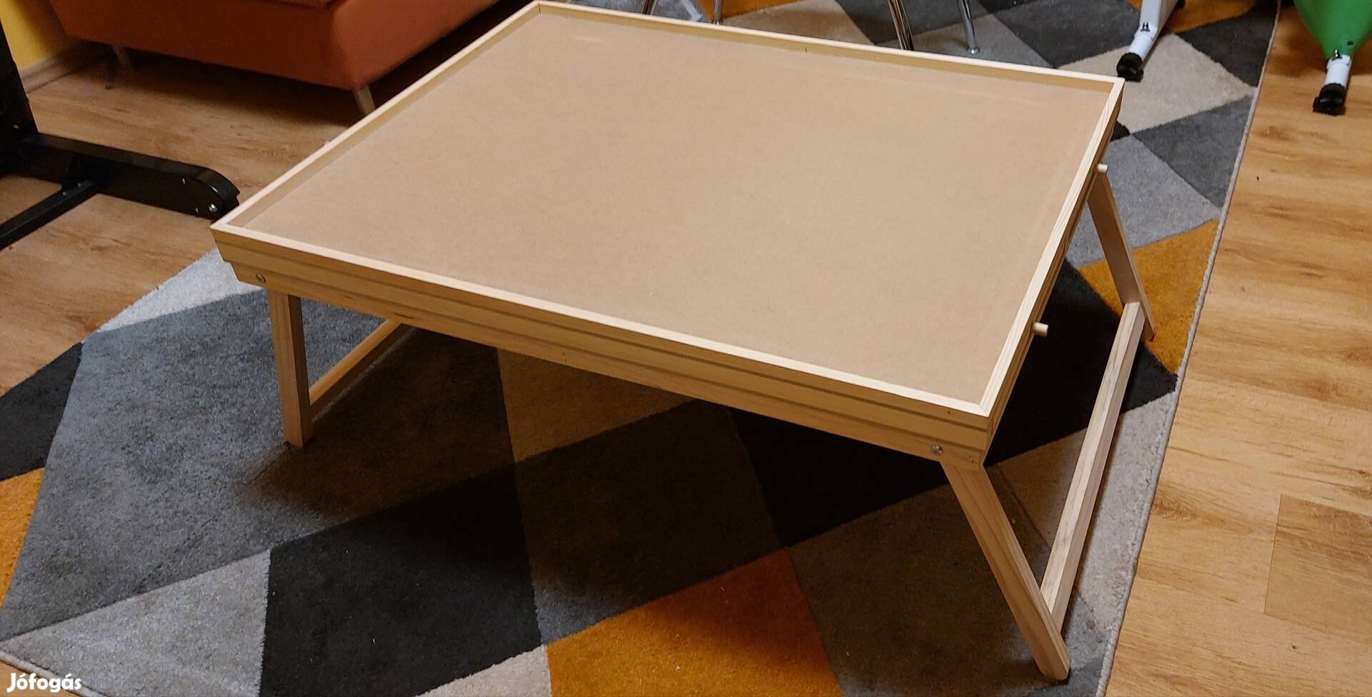 Kirakó asztal, 1500 db-os puzzle asztal 4 fiókkal, kihajtható lábakkal