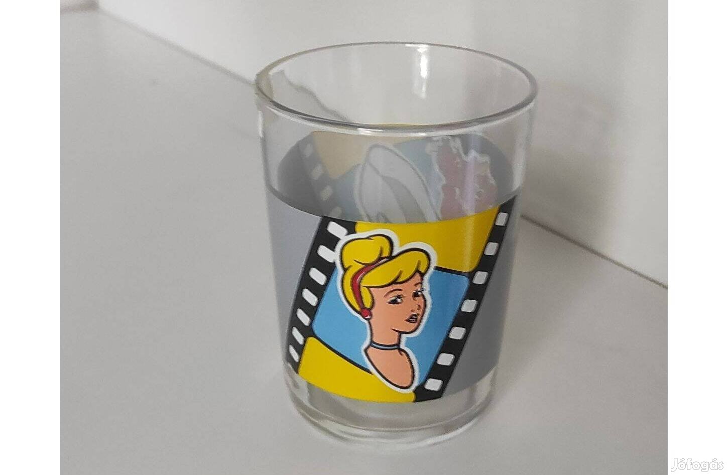 Kis Cinderella pohár Disney stílus