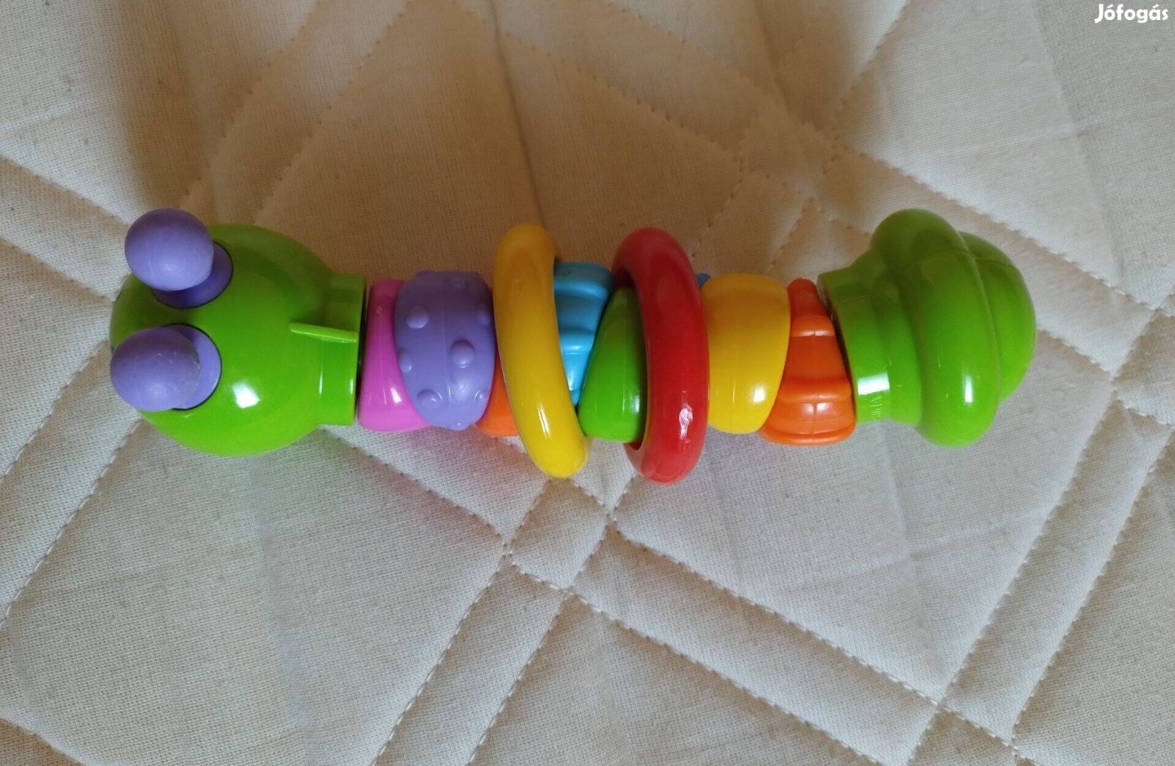 Kis aranyos hernyó csörgő, baba játék, babajáték eladó