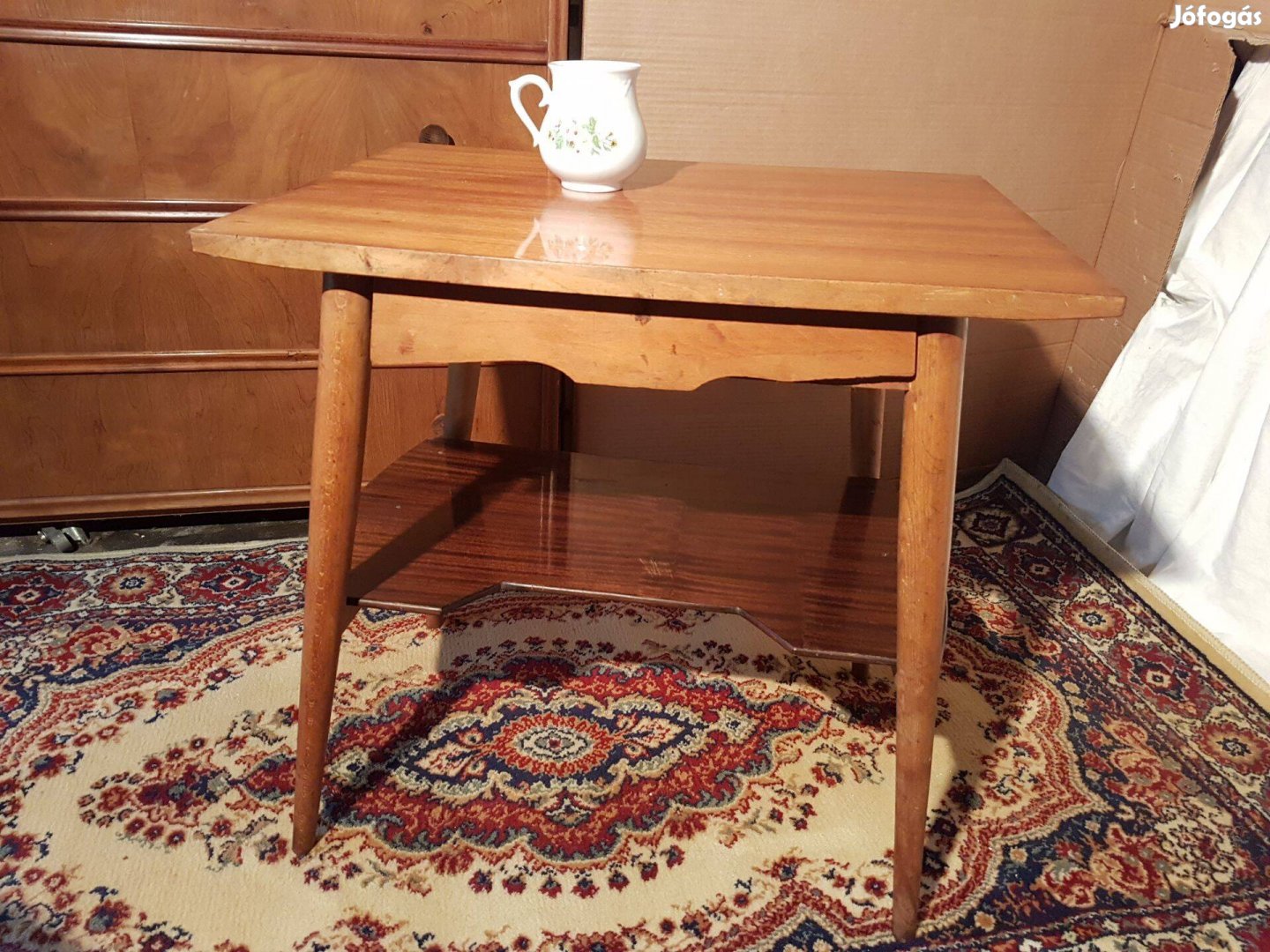 Kis asztal fiókos asztalka retró