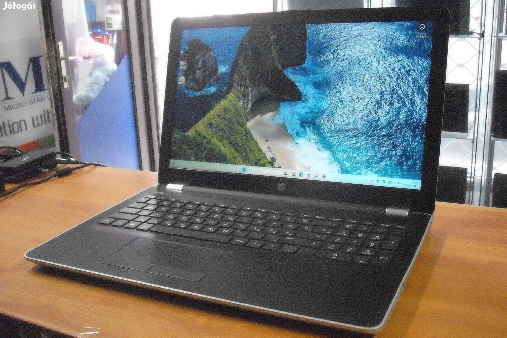 Kis gamer! HP Pavilion i3, 2 GB VGA, 250 SSD !