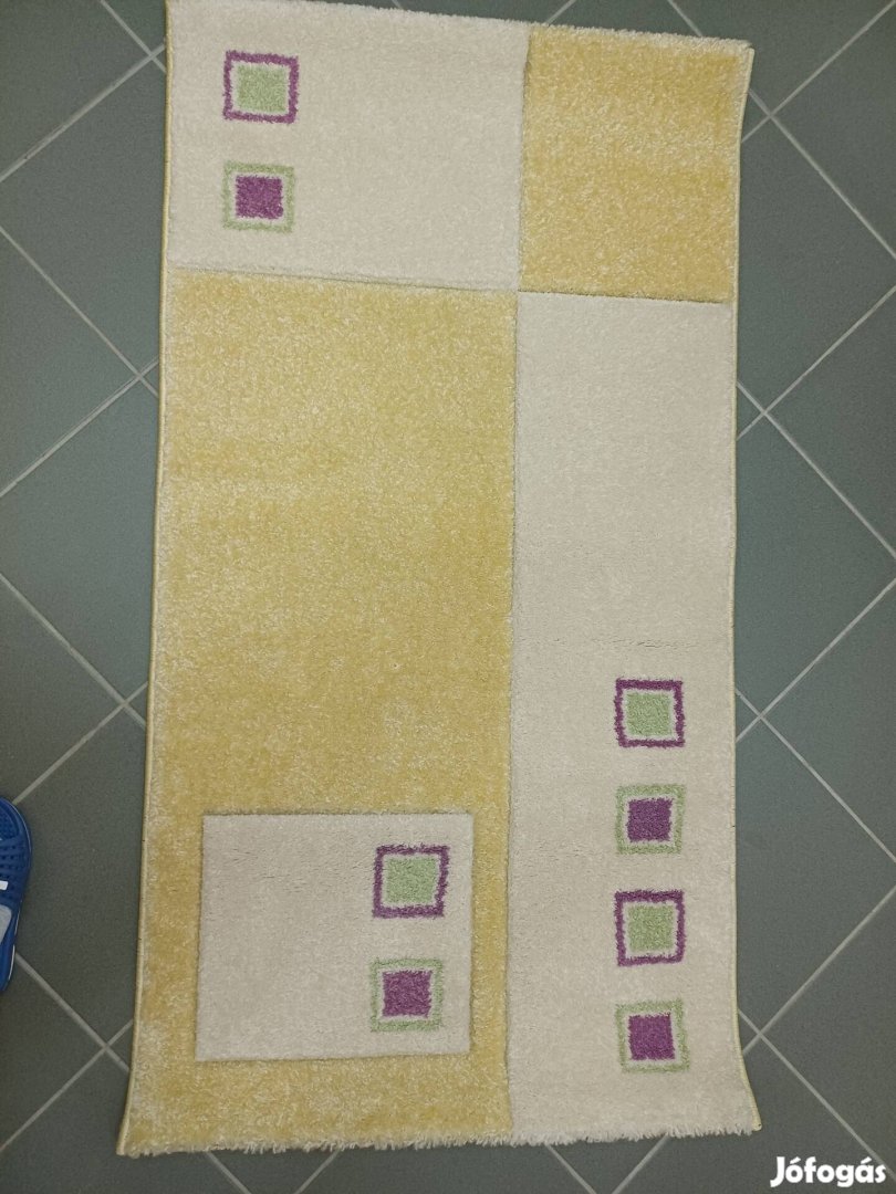 Kis méretű szőnyeg