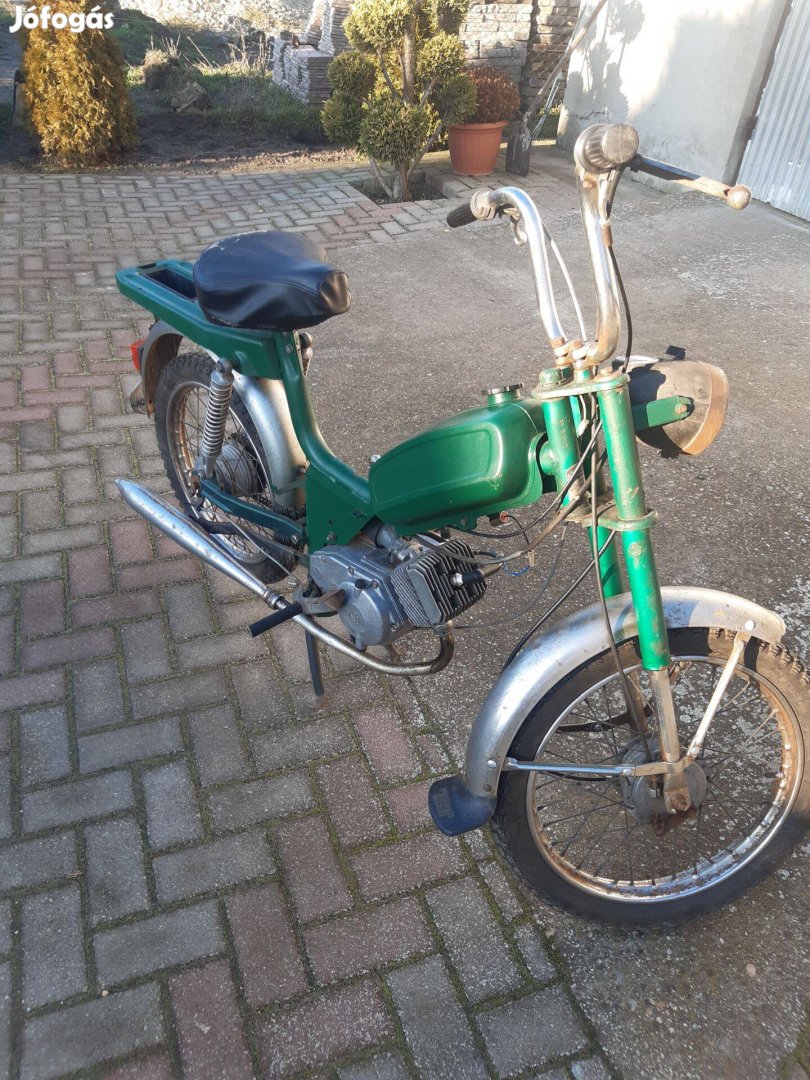 Kis motor alkatrész