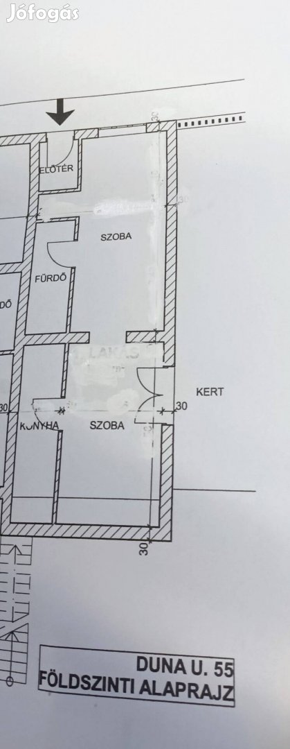 Kis rezsivel jó közlekedéssel házrész