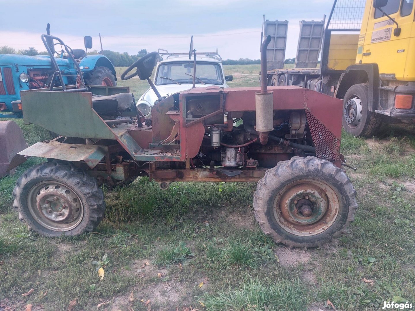 Kis traktor 