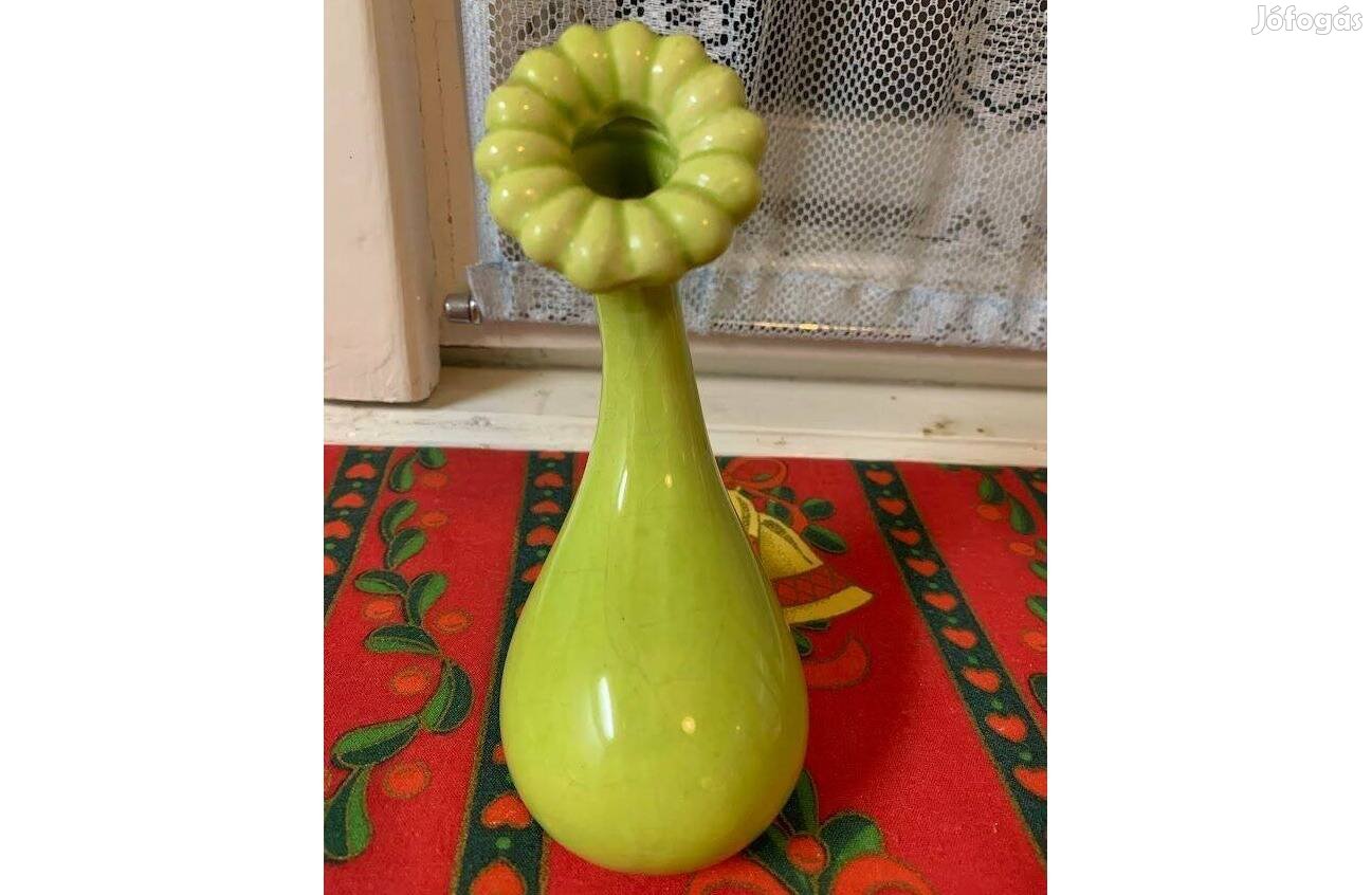 Kis váza eladó