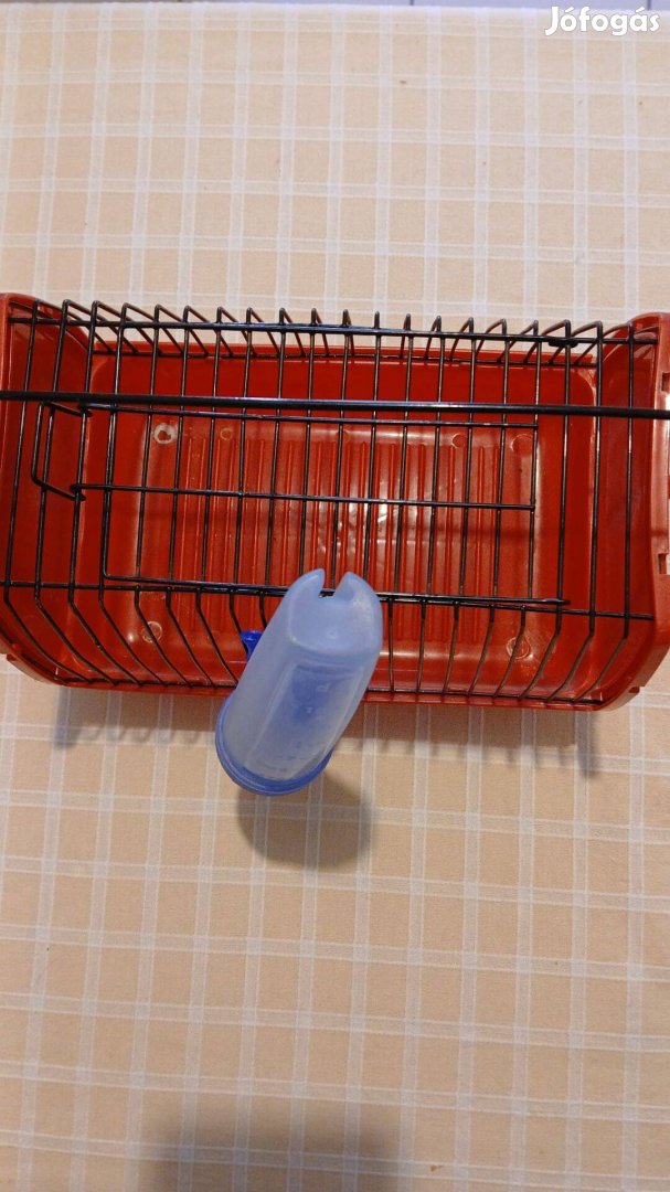 Kisállat szállítóbox doboz kosár itatóval