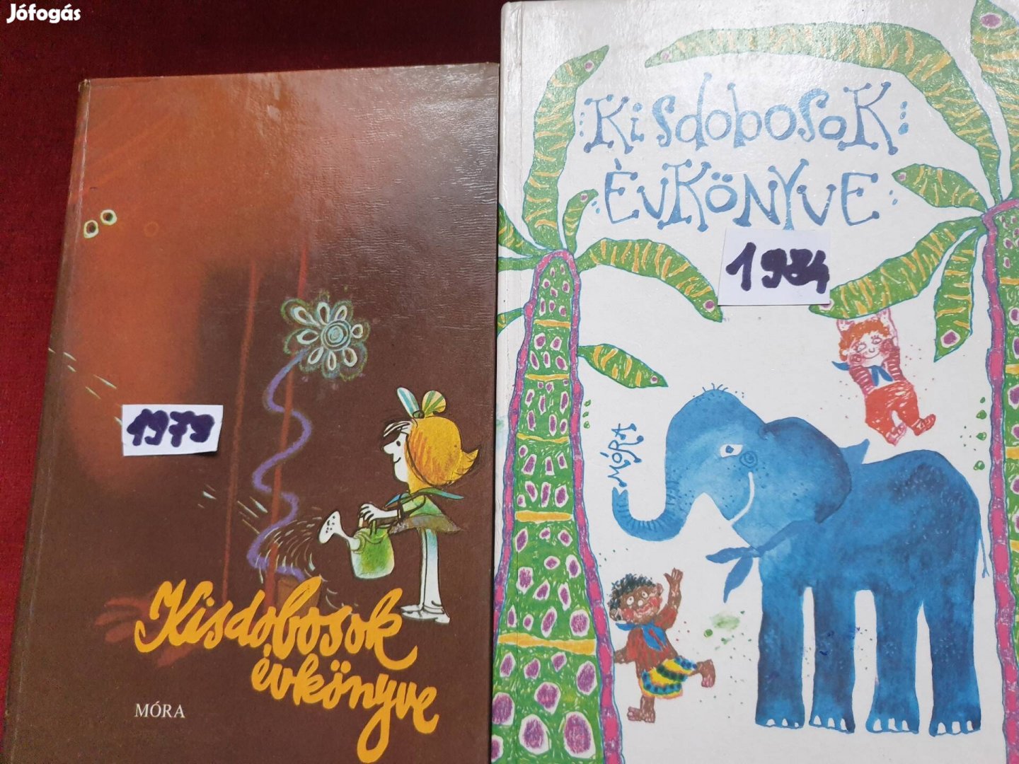 Kisdobosok évkönyve 1979 - es , 1984- es Xl.ker.