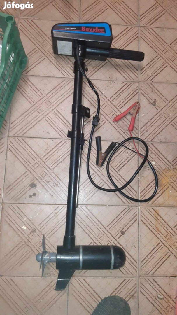 Kisebb csónakmotor 1.9kg 12V