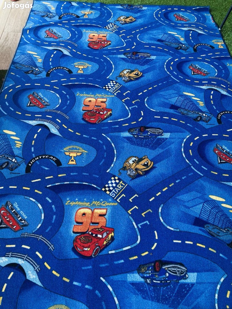 Kisfiú fiú gyerekszőnyeg szőnyeg cars verdák nagy