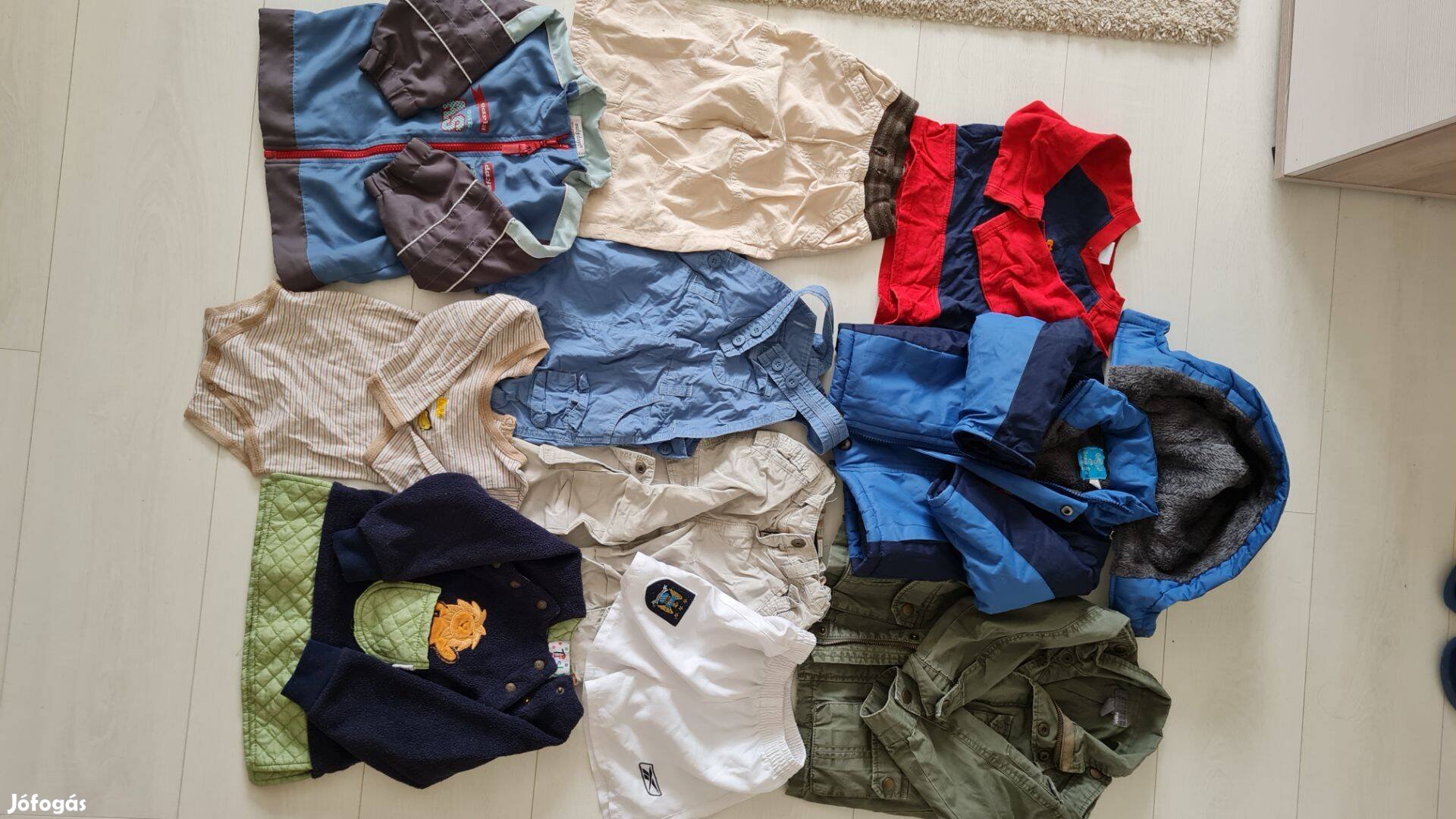 Kisfiú használt ruha csomag 86-os 12 hónaposnak