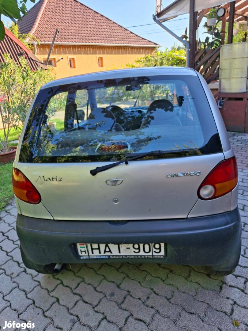 Kisfogyasztású kicsi autó
