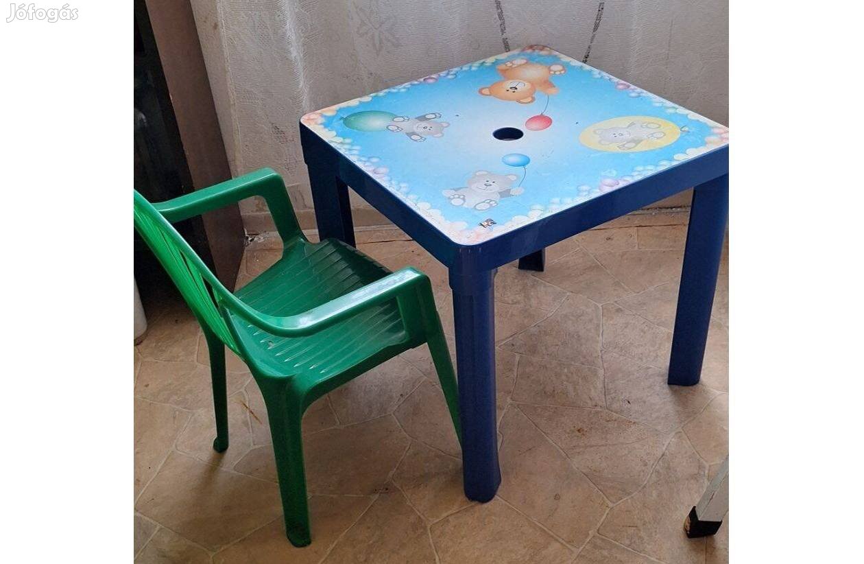 Kisgyermek kerti asztal és szék