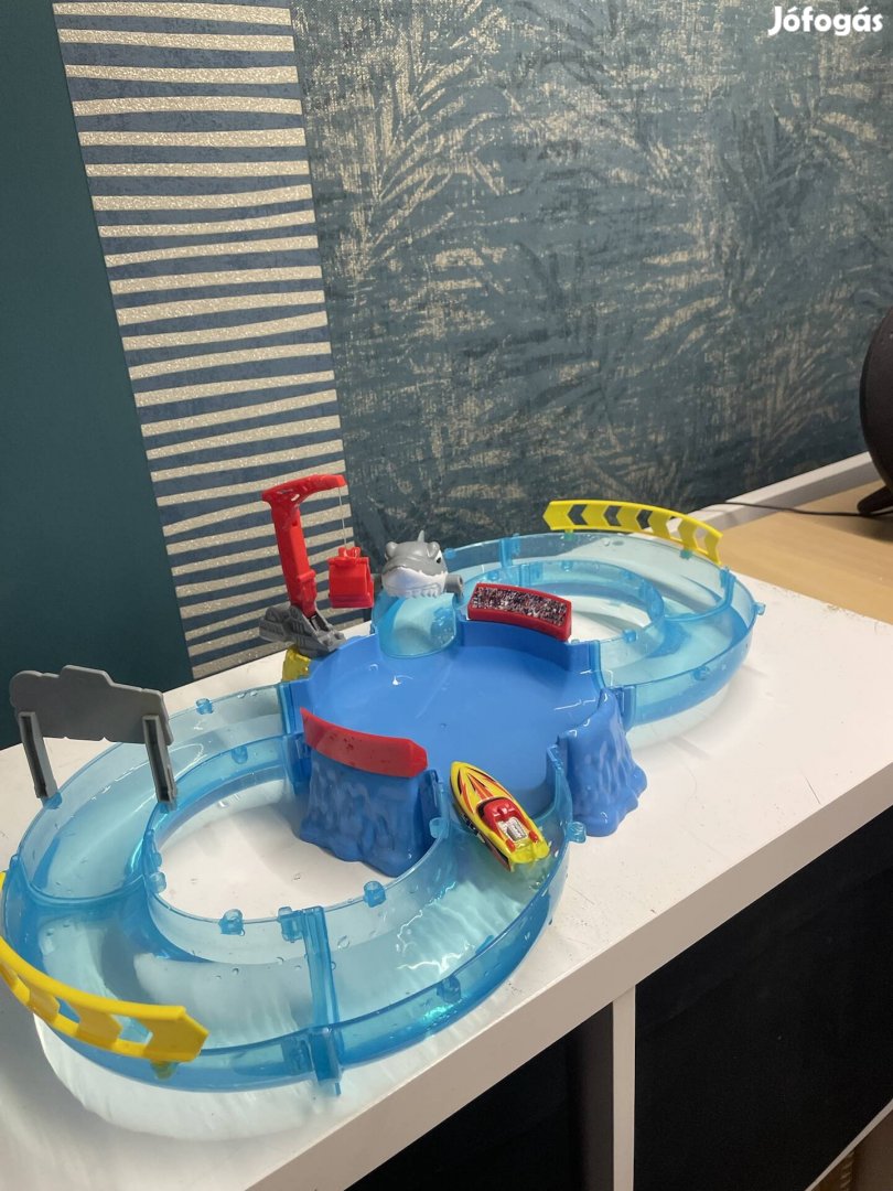 Kishajó pályamicro boat track