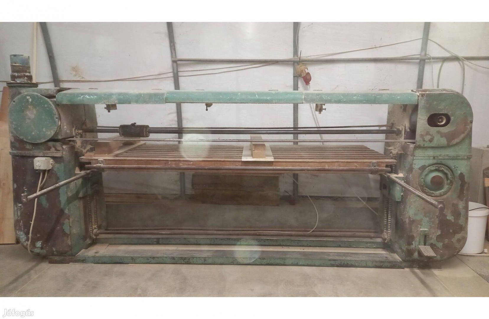 Kiskőrösi szalagcsiszoló eladó