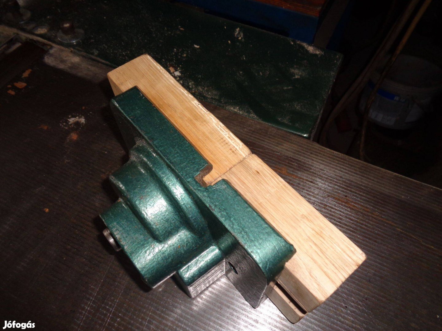 Kiskőrösi szalagfűrész gyári lapvezető szalagfűrészlap