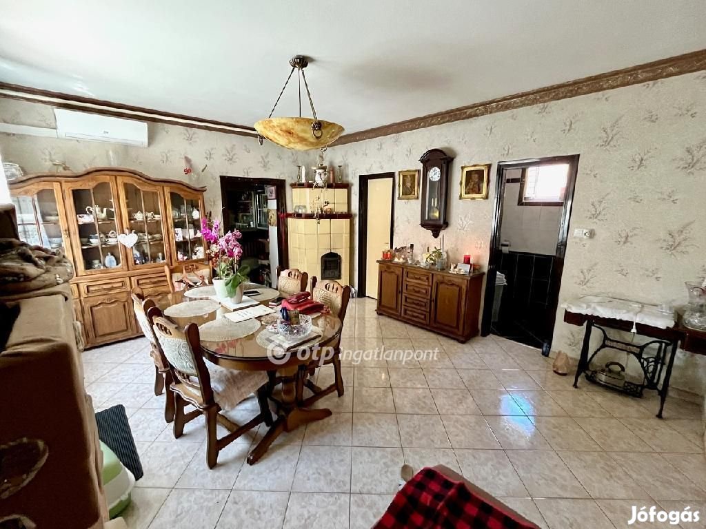 Kiskunlacházai 85 nm-es ház eladó