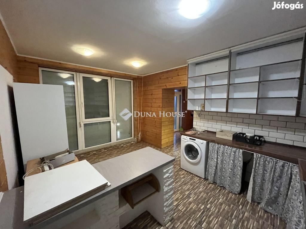 Kislángi focipálya közelében