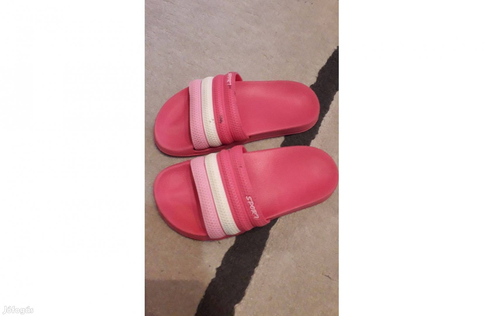 Kislány 33 méretű strandpapucs keveset viselt 500 Ft