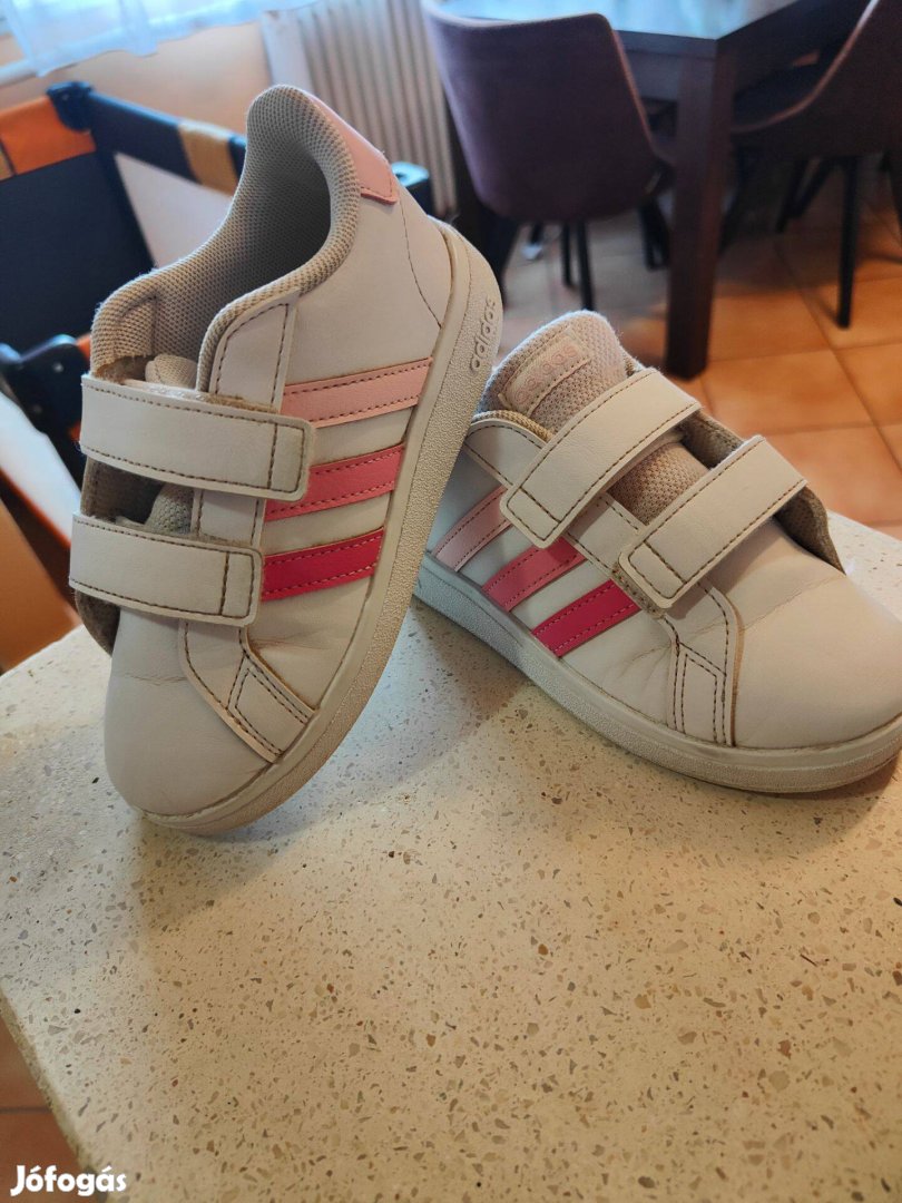 Kislány Adidas cipő