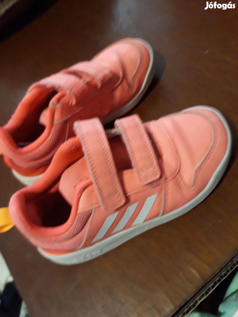 Kislány adidas cipő