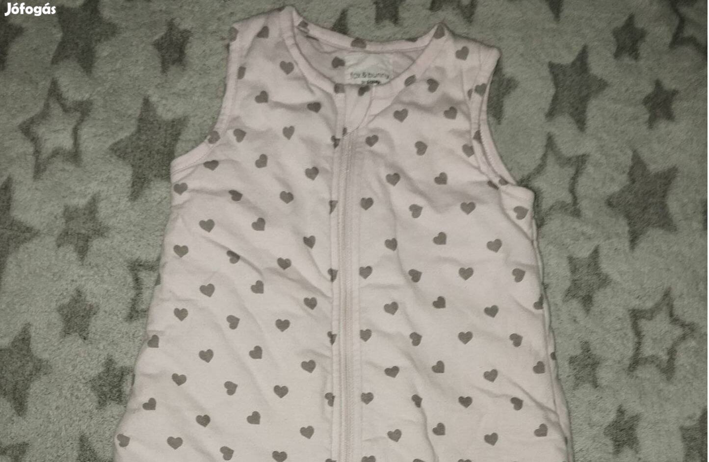 Kislány babahálózsák