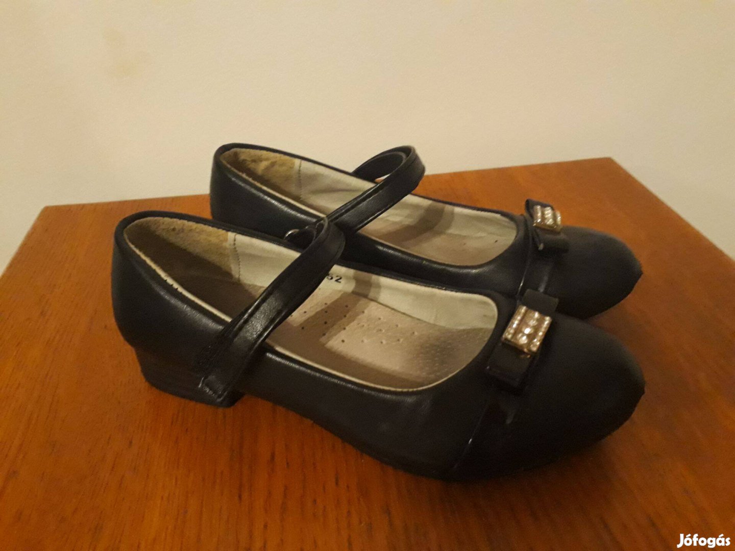 Kislány fekete alkalmi cipő, EU 31