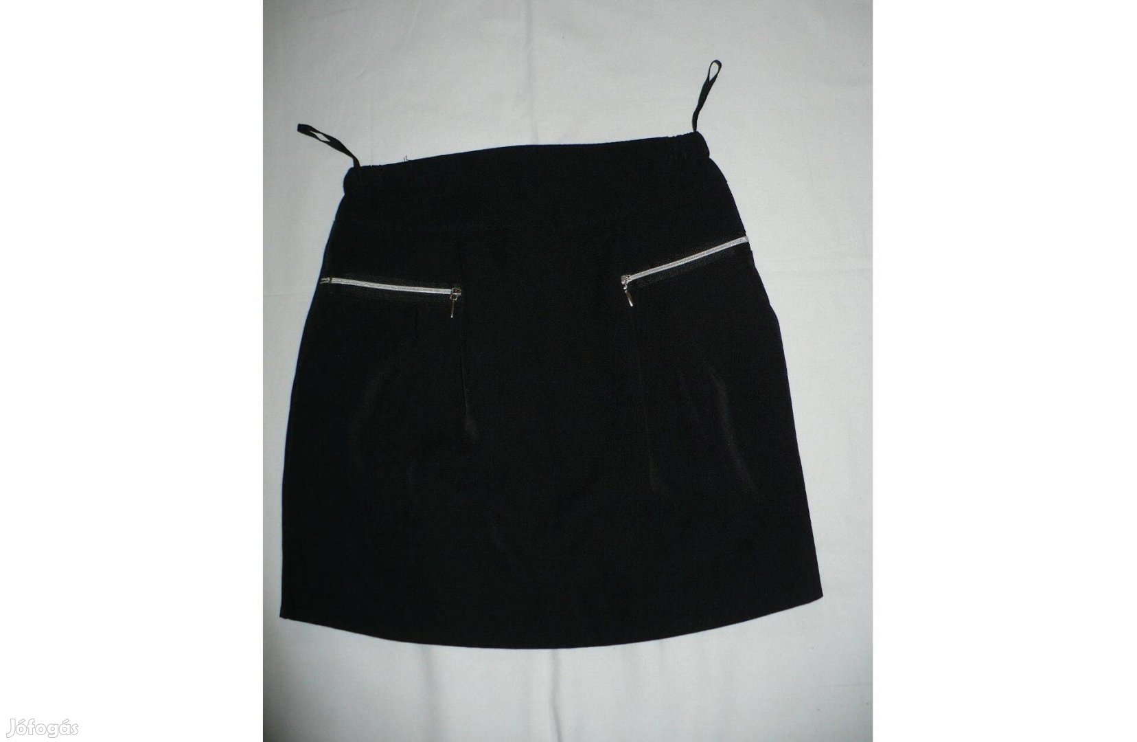 Kislány fekete ünnepi szoknya, 134-es méret