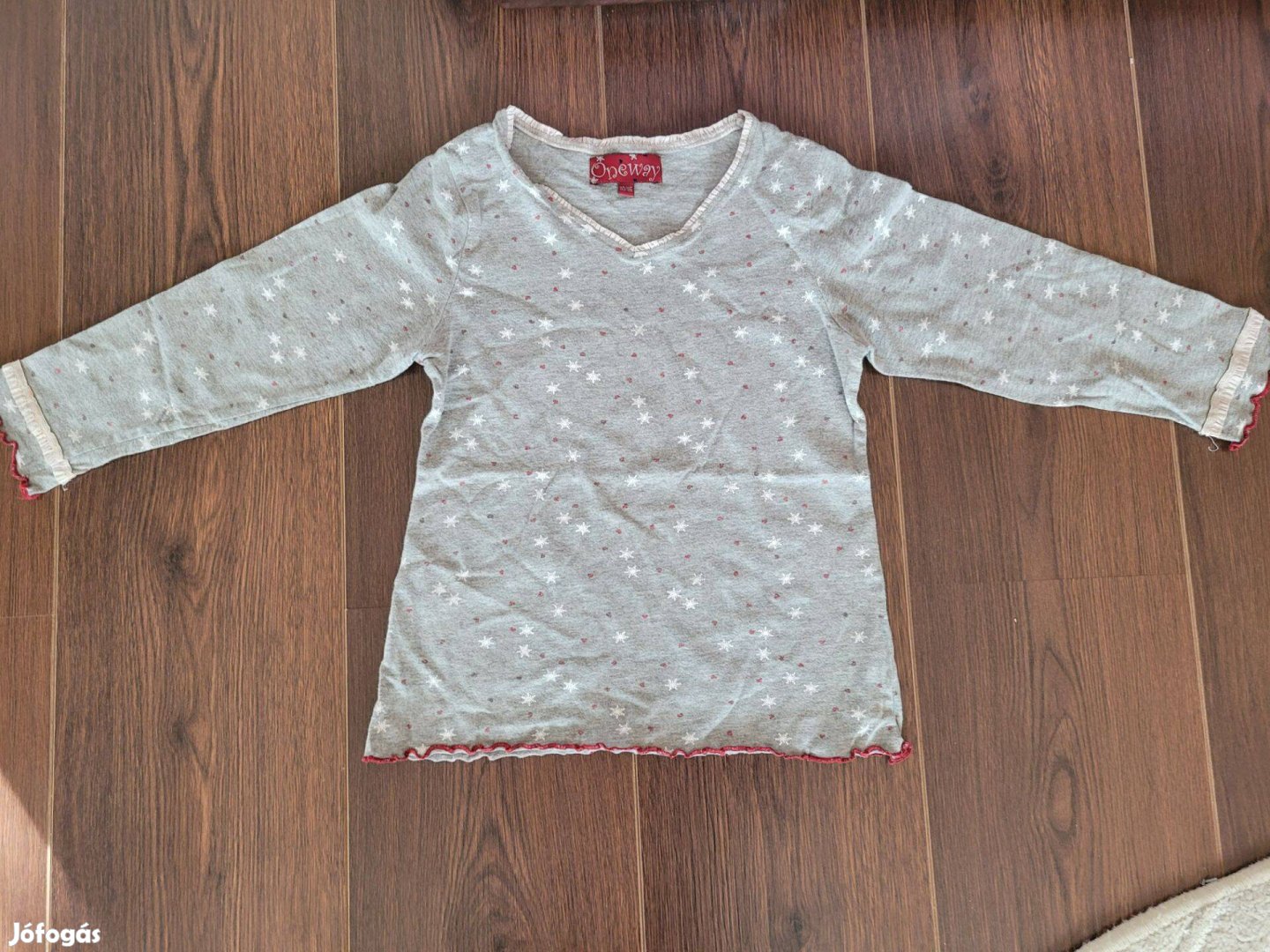 Kislány pizsama felső, One way márkájú 110/116-os méretben eladó!
