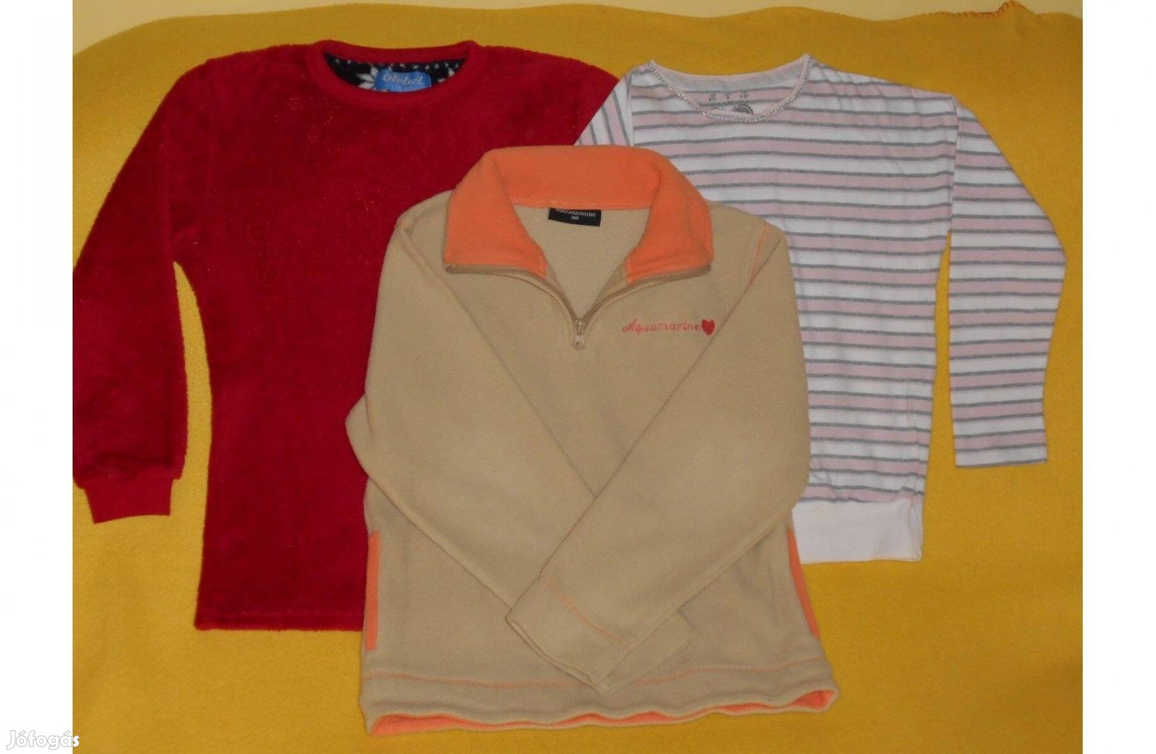 Kislány pulóver, márkás, divatos, újszerű. 140 - es, 8-10 év