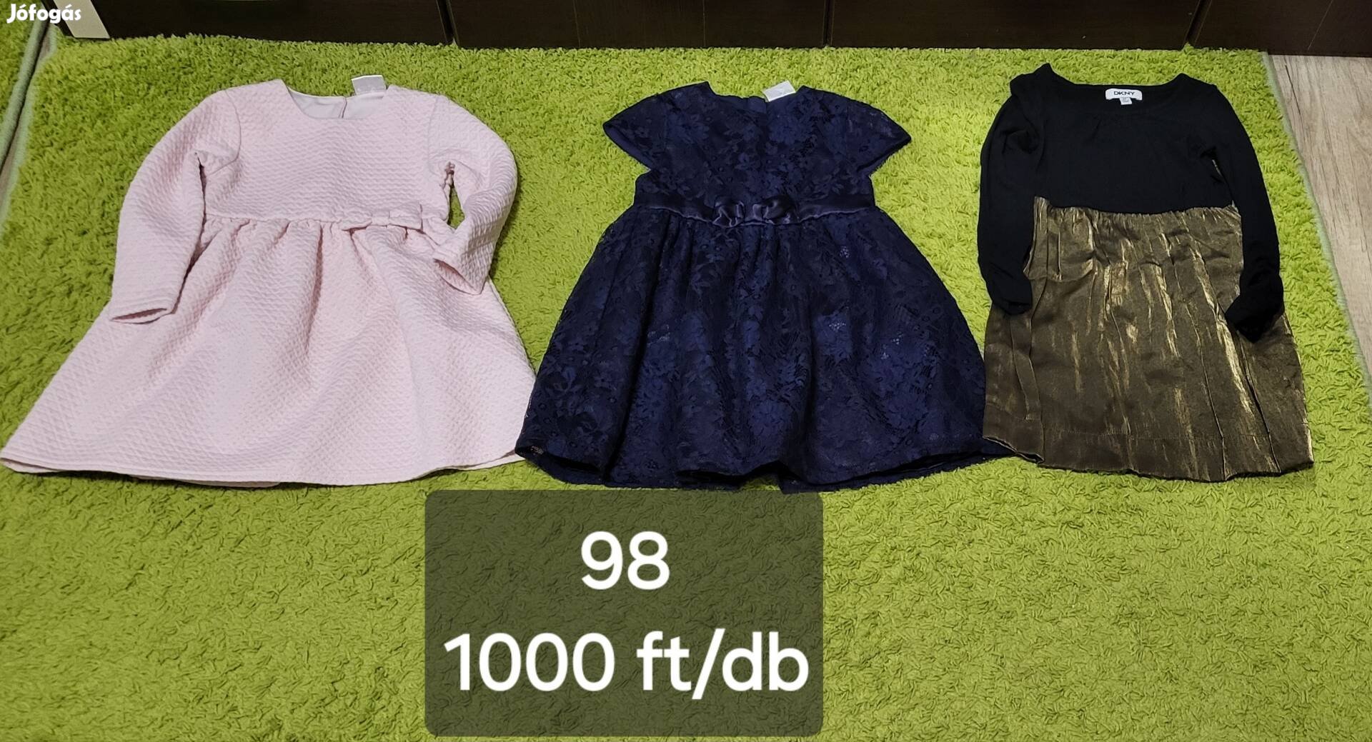 Kislány ruhák 98