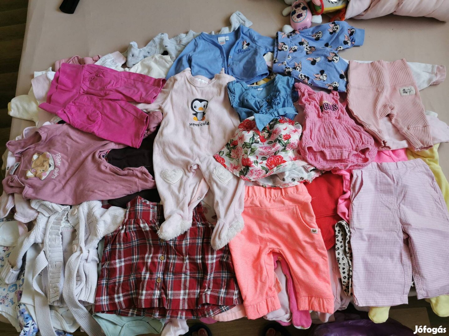 Kislány ruhák 