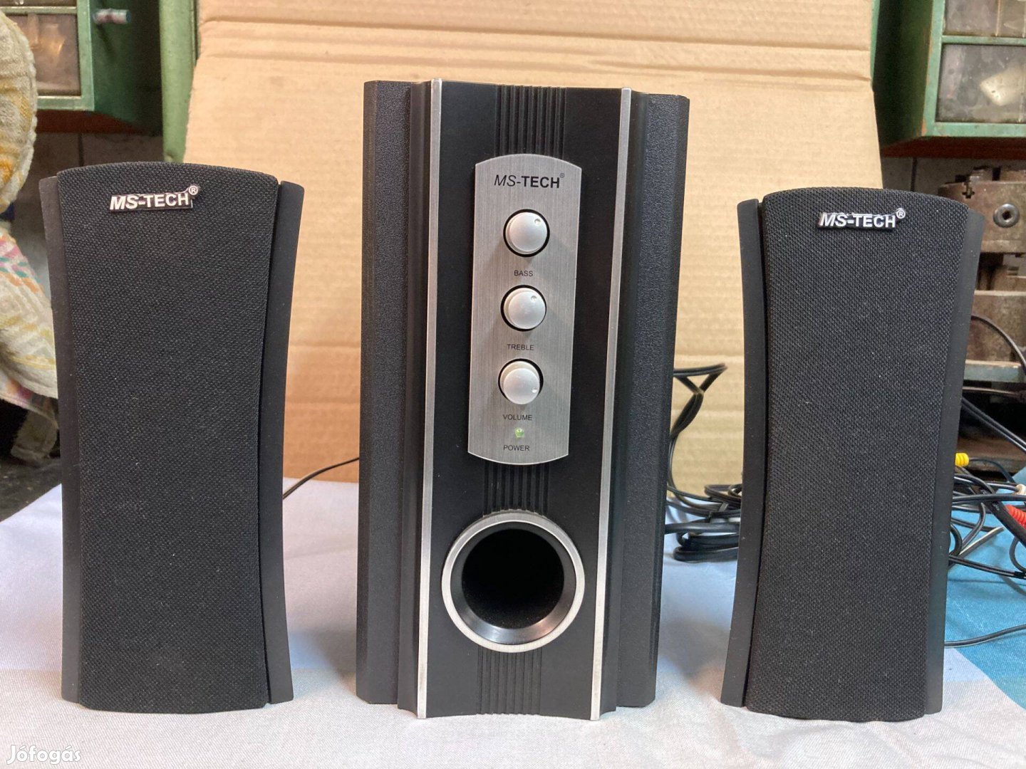 Kisméretű erősitő