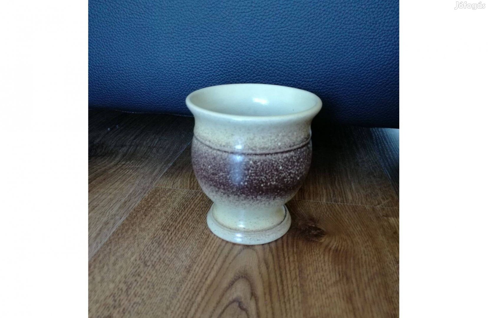 Kisméretű porcelán váza (színátmenetes barnás bézs)