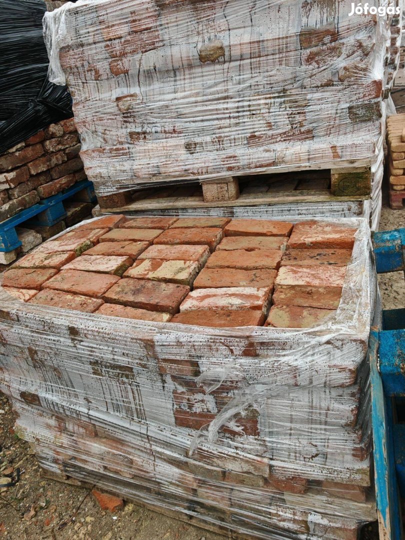 Kisméretű vörös műemlék tégla - Kivitelezői akció!